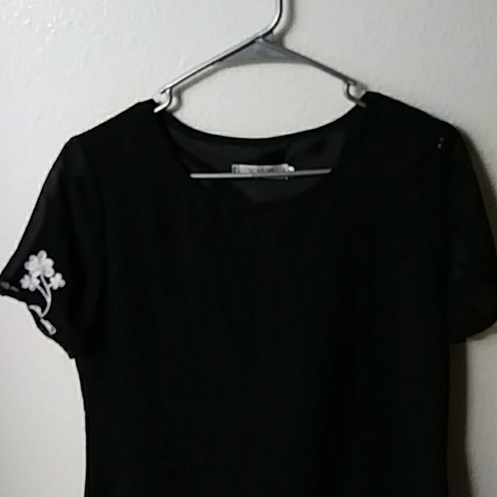 Shirt - Picture 2 of 5